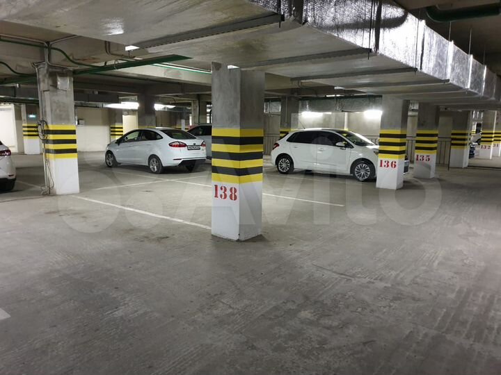 Машиноместо, 16 м²