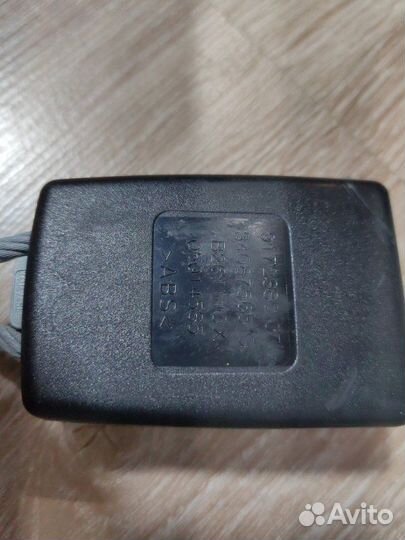 Замок ремня безопасности задний правый Bmw 5 F10