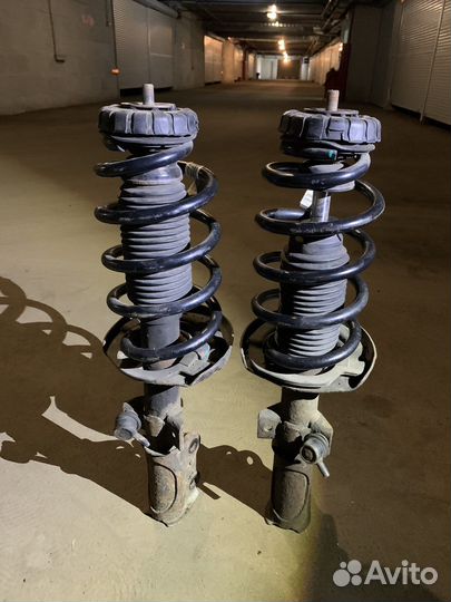 Передние амортизаторы cadillac srx