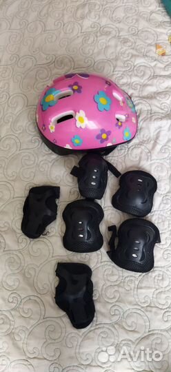 Продам шлем и защиту для девочки