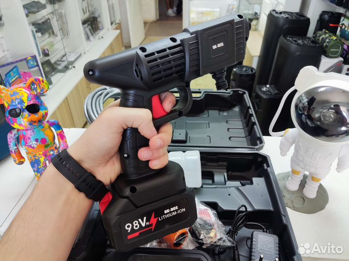 Мойка высокого давления на аккумуляторе