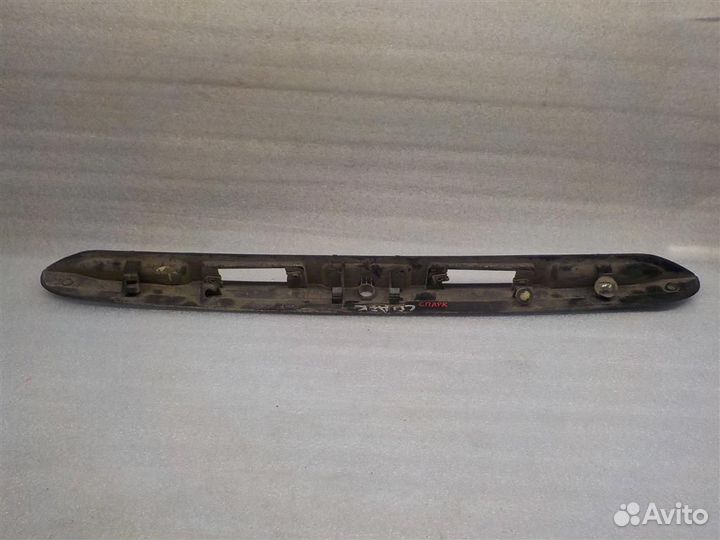 Накладка двери багажника Chevrolet Spark II (M200