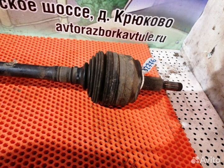 Привод передний правый Volkswagen Caravelle