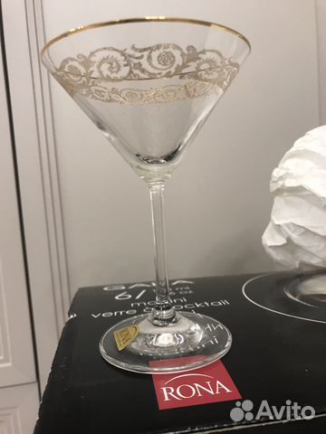 Бокалы для мартини и коктейлей