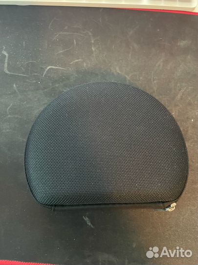 Наушники Mercedes