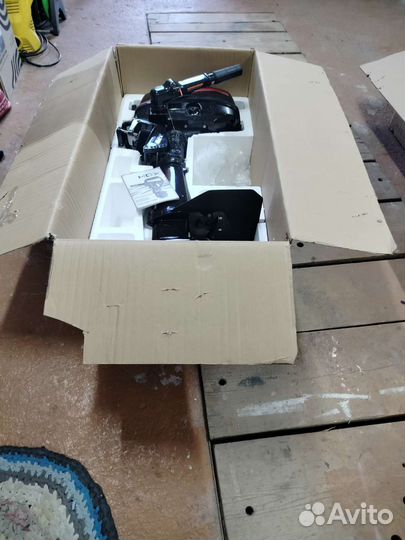 Продам лодочный мотор 2х тактный 5л.с