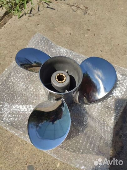 Винт yamaha 15 - 9-1/4х11