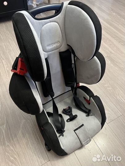 Детское автокресло recaro