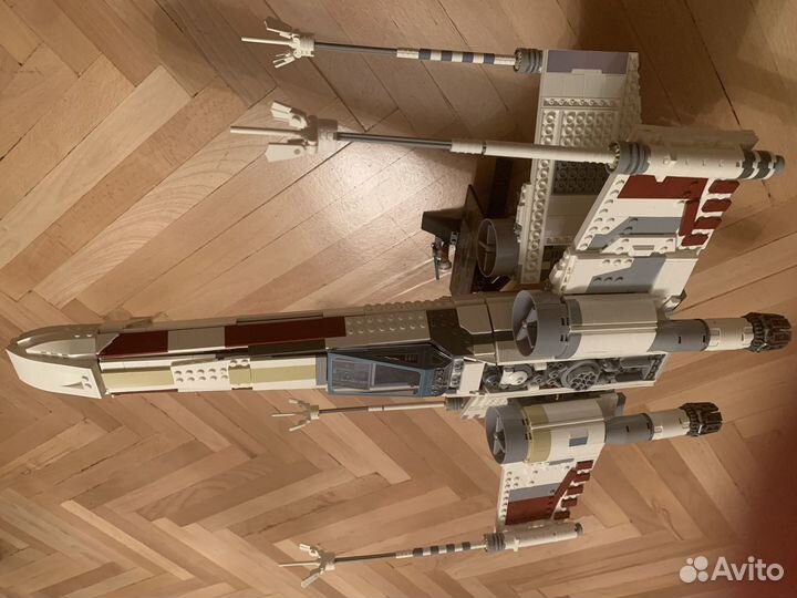 Звёздный истребитель X-Wing 75355