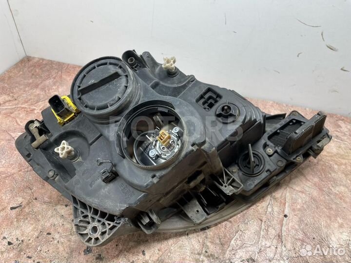 Фара левая DAF XF 106 2015 1835878