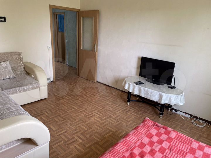 3-к. квартира, 60 м², 3/5 эт.