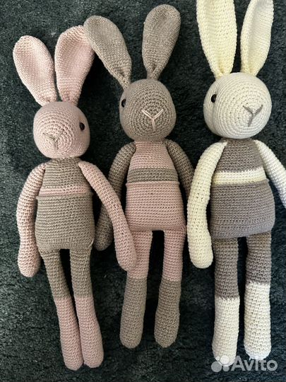 Вязаный заяц