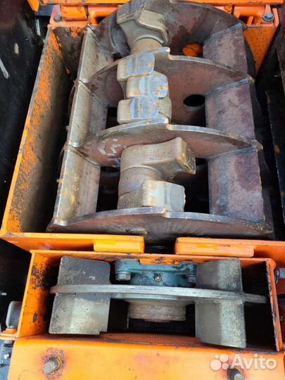 Измельчитель веток дробилка мульчер