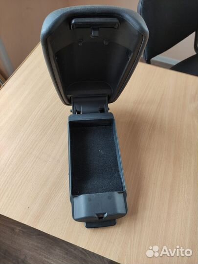 Бардачок mazda 6 GG