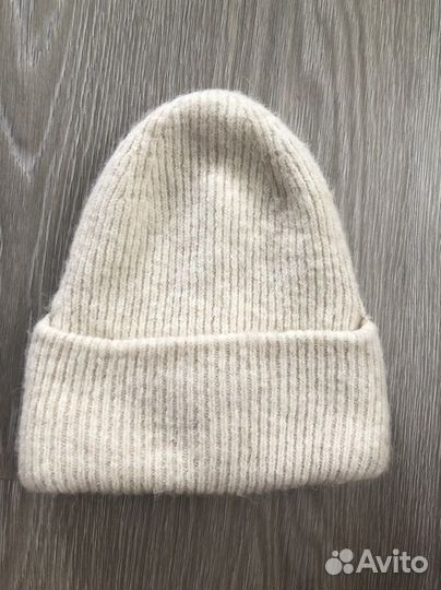Zara илеалтная шапка банни шерсть