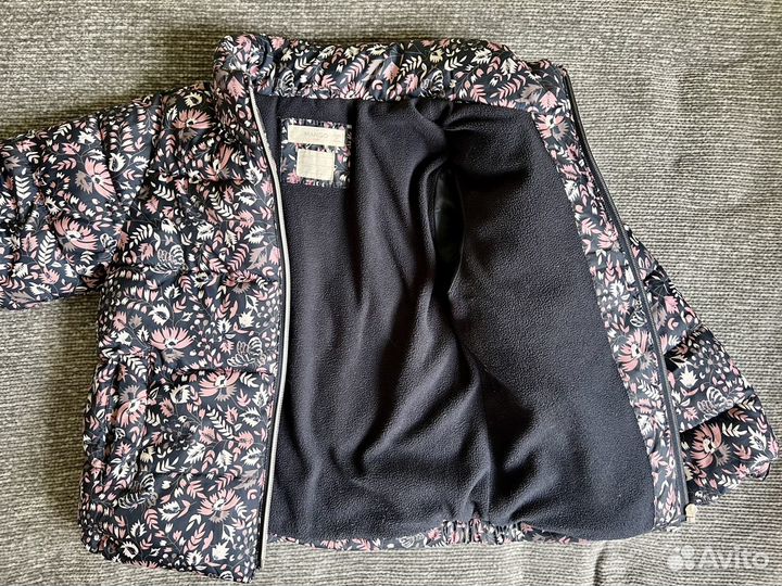 Продается демисезонная куртка для девочки