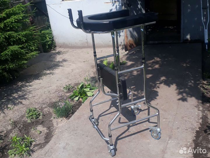 Ходунки для реабилитации с колесами и ручками