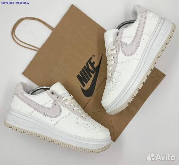 Кроссовки Nike Air Force 1 Lux