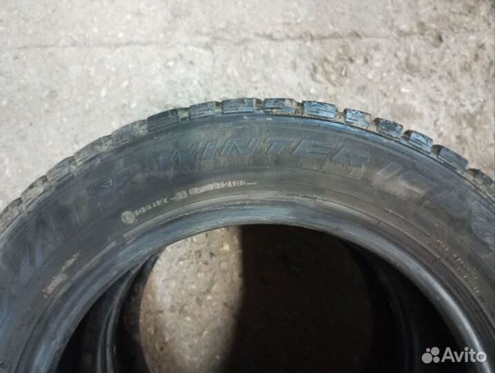 Dunlop SP Winter Ice 02 185/60 R15 88T
