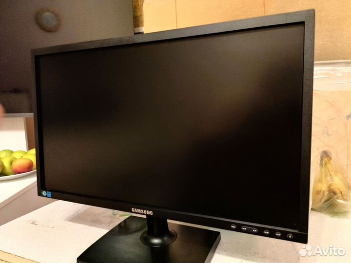 Монитор Samsung 22