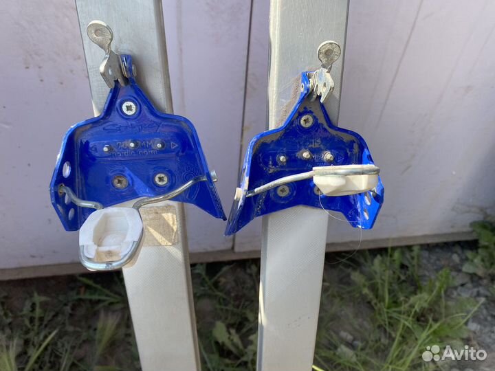 Беговые лыжи