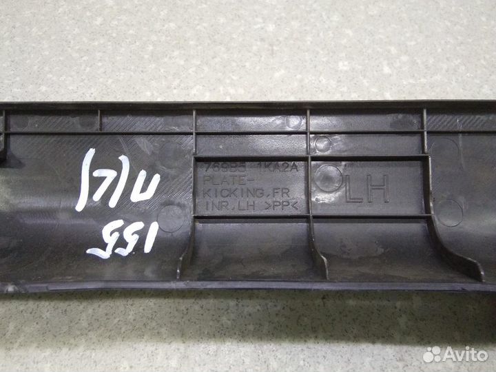 Накладка порога (внутренняя) Nissan Juke (F15) 201