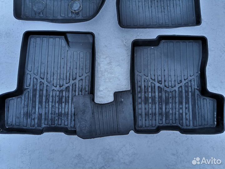 Коврики резиновые LADA X-Ray