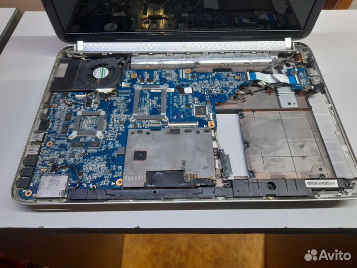 Ноутбук HP DV6-6000 (разбор)