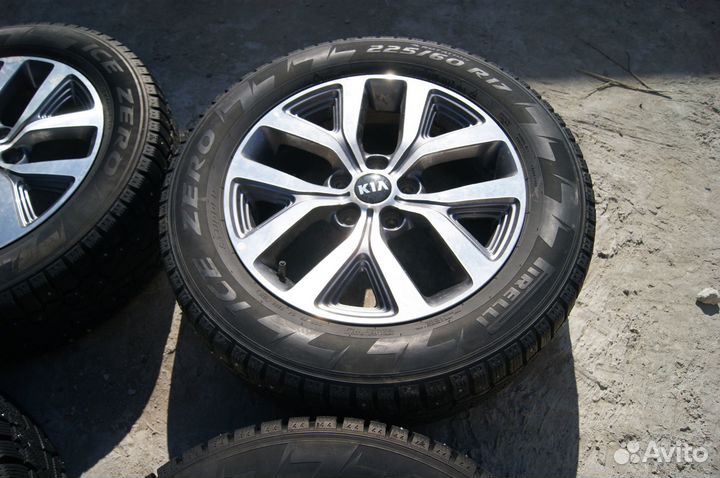Pirelli 225 60 R17 на дисках Киа Спортаж *оригинал
