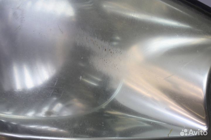 Фара правая Toyota Ipsum 2 ACM21W 2003