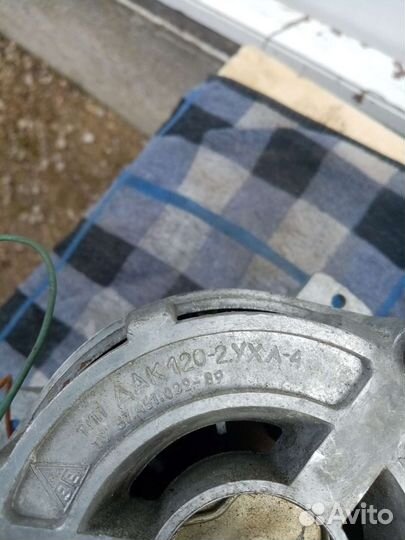 Двигатель от центрефуги. На стиральную машину