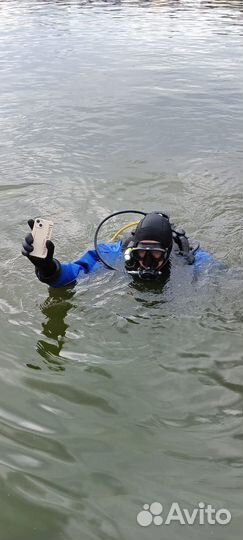 Поиск телефона под водой