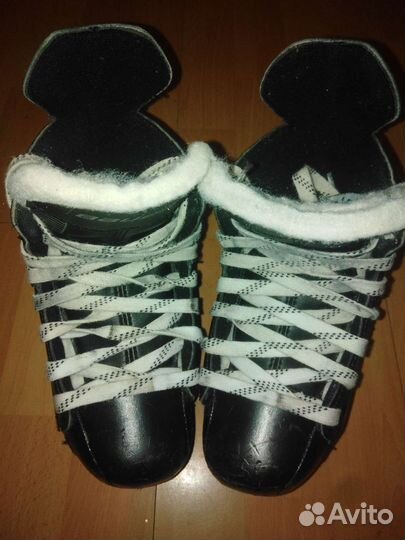 Хоккейные коньки bauer 31eur