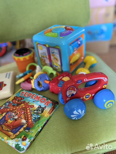 Погремушки, прорезыватели, мягкие книжки