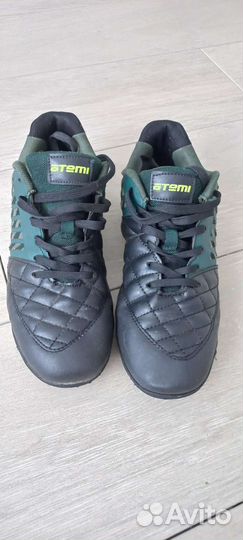 Футбольные бутсы