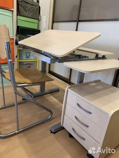 Растущая парта эргономик с тумбой и стулом