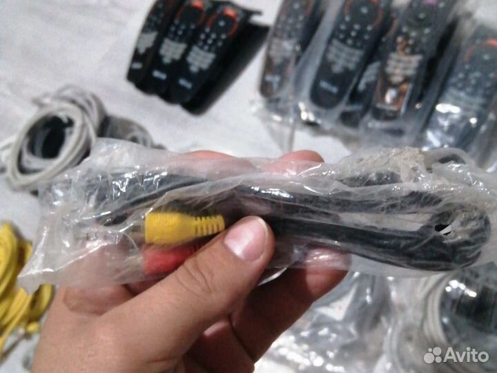 Кабель hdmi,пульты и прочее