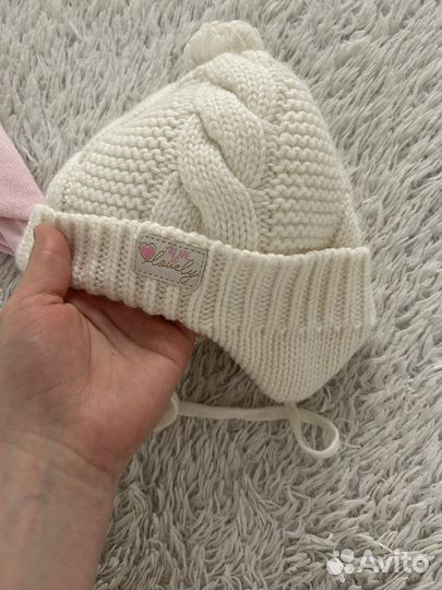 Шапочки на девочку осень - зима 46-48р