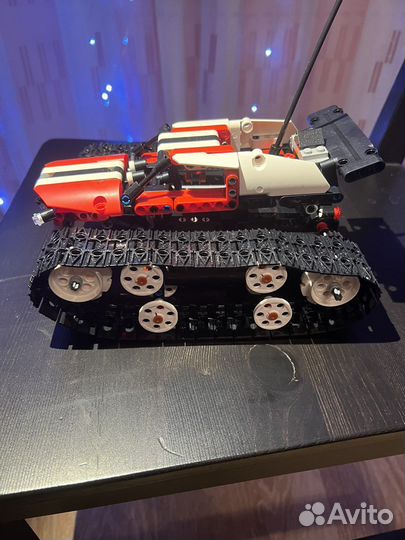 Lego техник вездеход на пульте управления