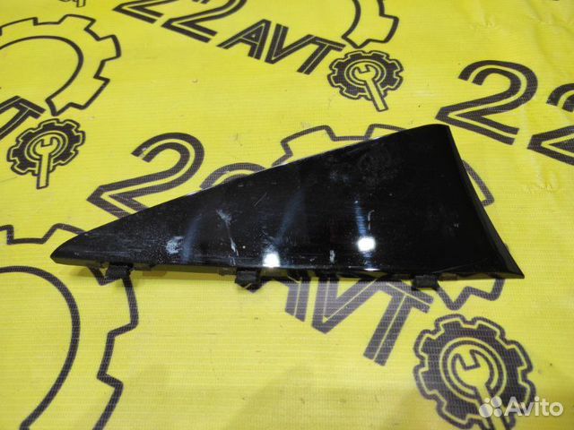 Накладка на торпедо декоративная передняя левая