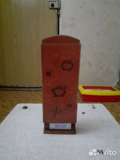 Настенная деревянная подставка для спичек (СССР)