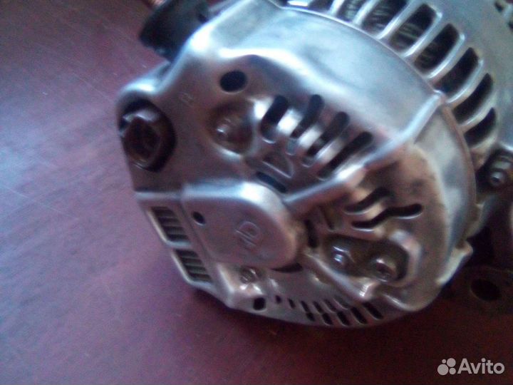 Генератор на Тойоту калдину