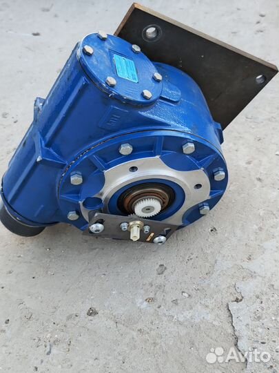 Понижающий редуктор