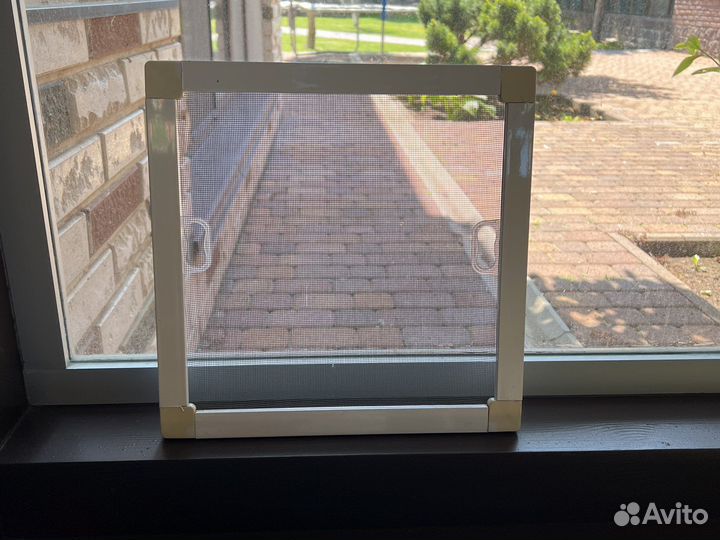 Сетка от комаров для форточки 32 на32 см