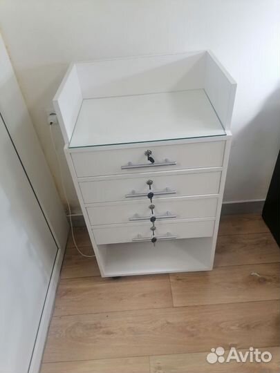 Стоматологический столик