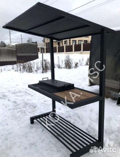 Мангал с крышей