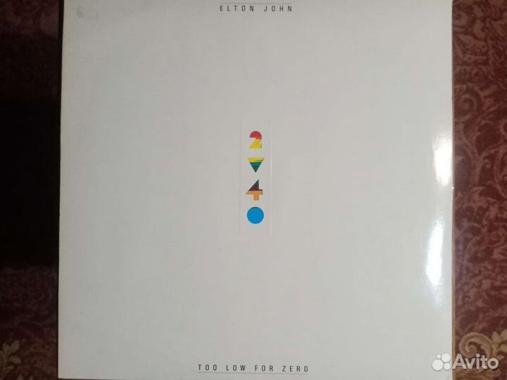 Donna Summer, Elton John, Chris Rea