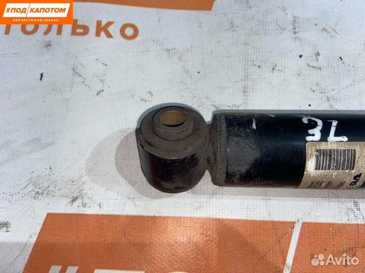 Стойка амортизатора задняя Volvo S60 2011