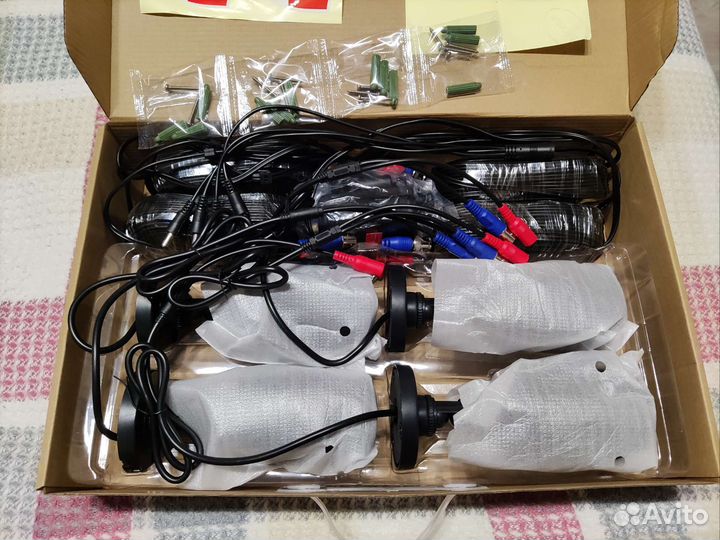 Комплект видеонаблюдения 4 камеры