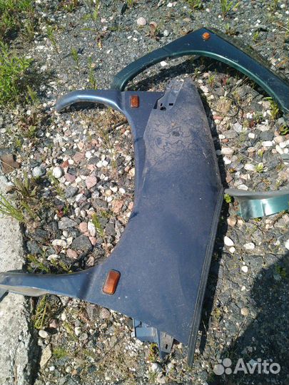 Крыло переднее Pontiac Trans Sport 1992